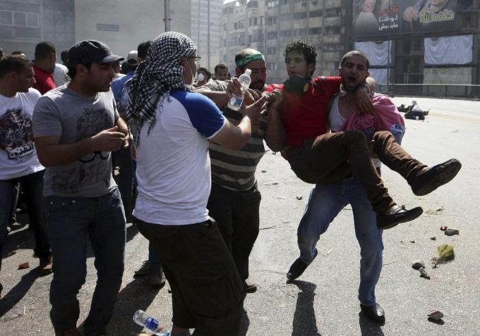 El hombre tiroteado frente al tanque en Ismailyia (VÍDEO)