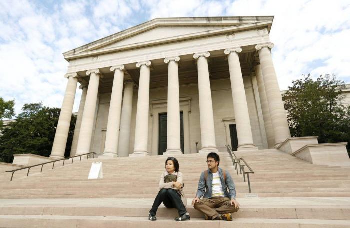 Hasta 20 editoriales publicarán de forma conjunta las memorias de Snowden el 17 de septiembre