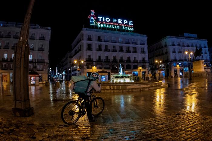 ¿Es necesario llevar un justificante para ir a cuidar a mayores o dependientes?