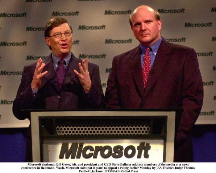 Comienza la cuenta atrás: Steve Ballmer dejará de ser CEO de Microsoft en los próximos 12 meses