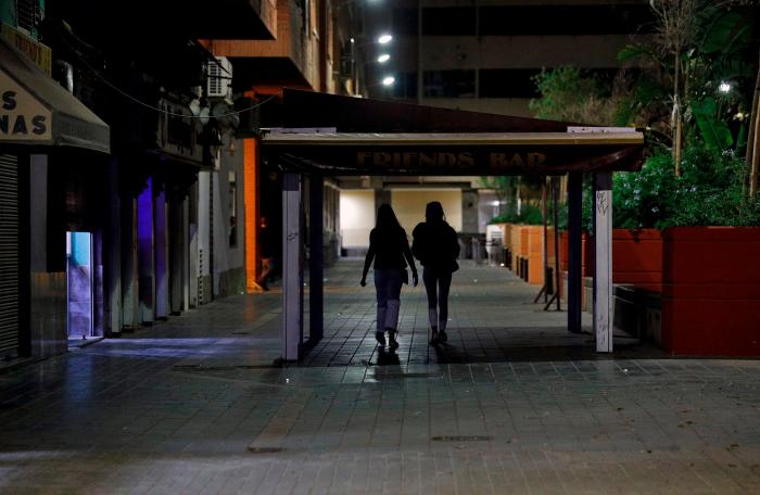 ¿Es necesario llevar un justificante para ir a cuidar a mayores o dependientes?