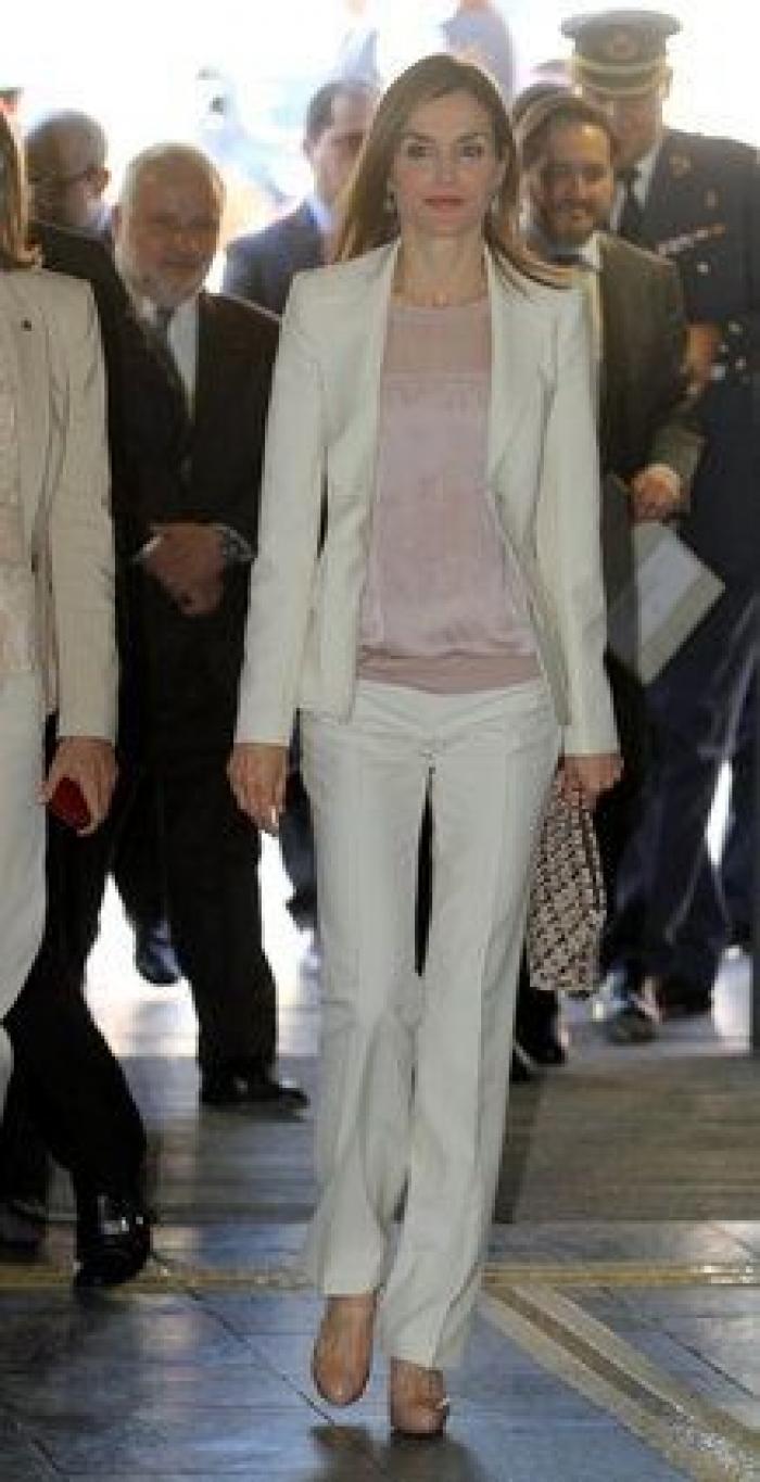 Así ha entregado sus cartas credenciales la embajadora de Lituania al rey (FOTOS)