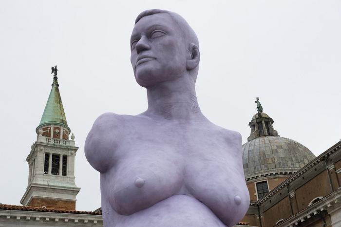 La cárcel de Ai Weiwei y otras obras de la Bienal de Venecia (FOTOS)