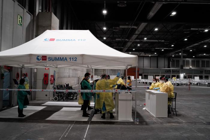 ¿Sirven las mascarillas caseras para protegerse del coronavirus?