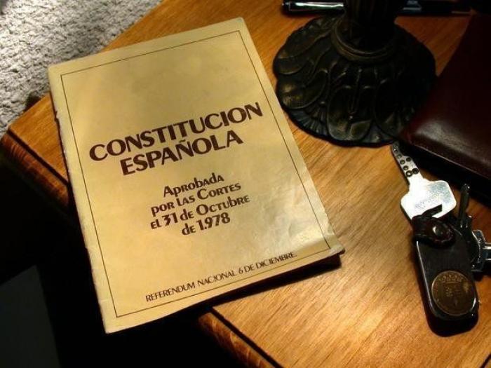 El Congreso da el primer paso para limitar el Poder Judicial en funciones