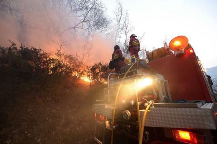 El impactante vídeo del descuido de un conductor en una gasolinera