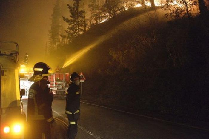 El impactante vídeo del descuido de un conductor en una gasolinera