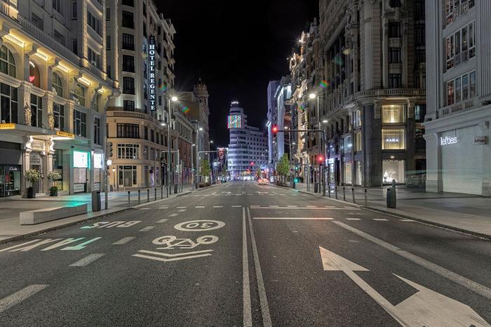 Madrid elimina el toque de queda y amplía una hora el cierre de la hostelería tras el fin del estado de alarma