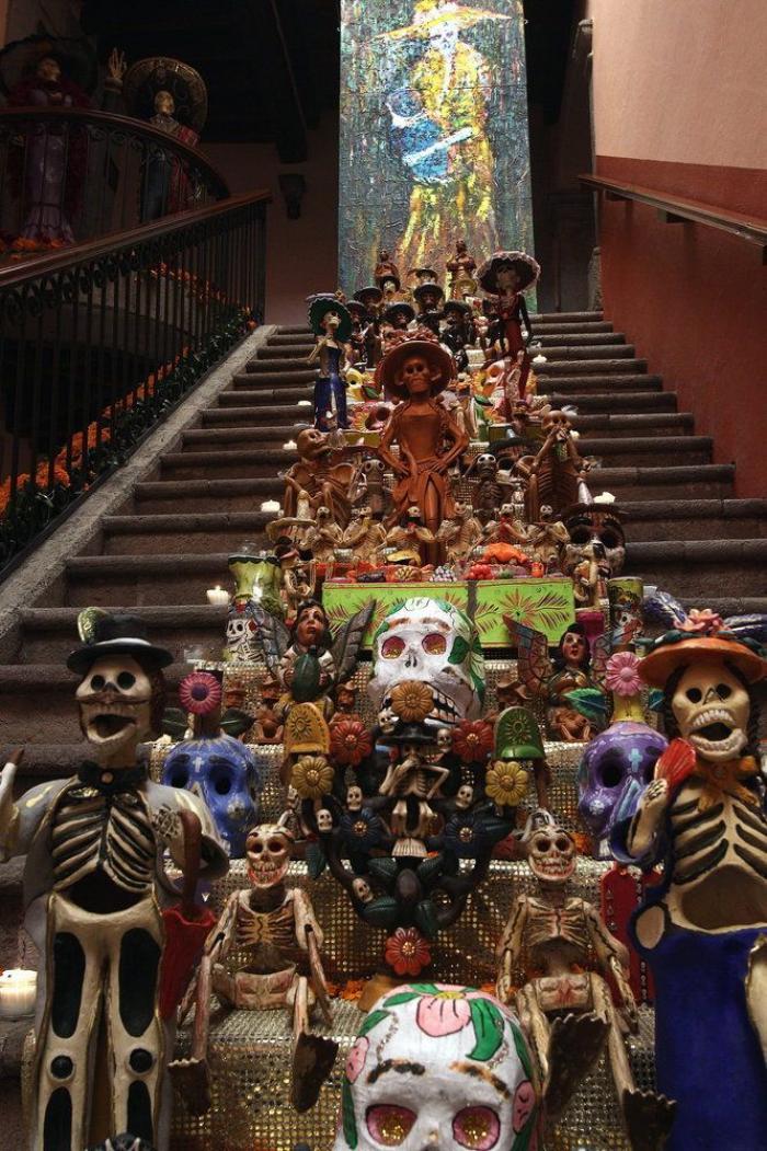 Muere una pareja tras caer al vacío desde un puente mientras se besaban