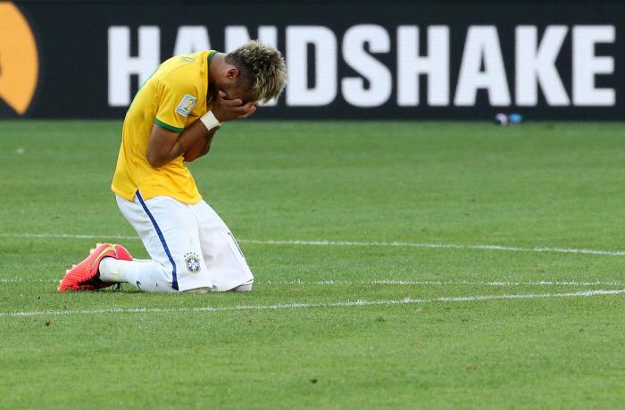 Protesta porque se acababa de comprar la camiseta de Neymar por 150 euros y Twitter estalla