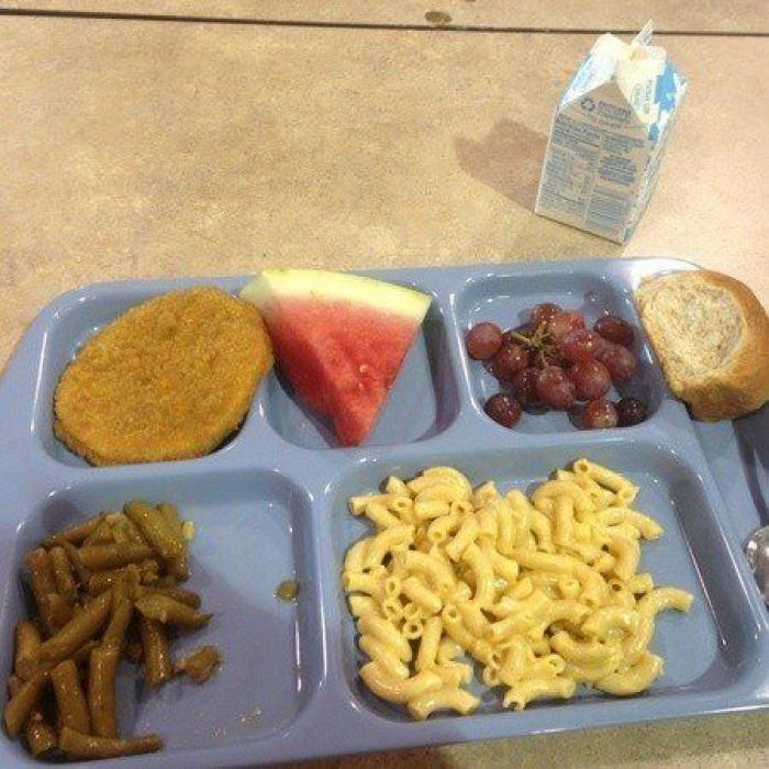 Indignación en Facebook con el menú de una residencia de mayores de Cáceres