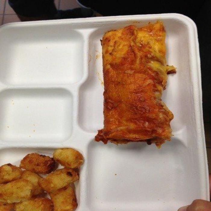 Indignación en Facebook con el menú de una residencia de mayores de Cáceres