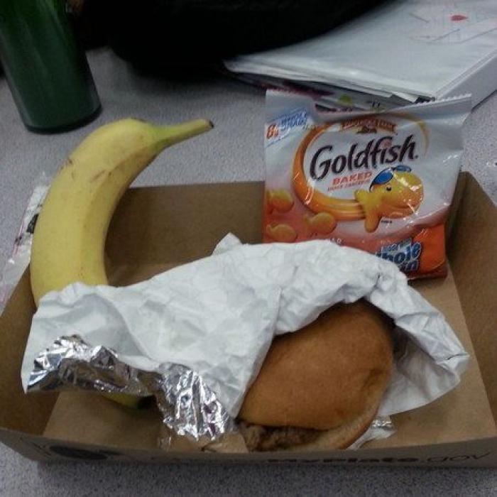 Indignación en Facebook con el menú de una residencia de mayores de Cáceres