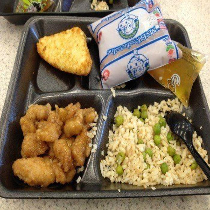 Indignación en Facebook con el menú de una residencia de mayores de Cáceres