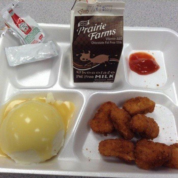 Indignación en Facebook con el menú de una residencia de mayores de Cáceres