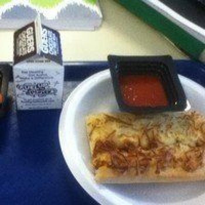 Indignación en Facebook con el menú de una residencia de mayores de Cáceres