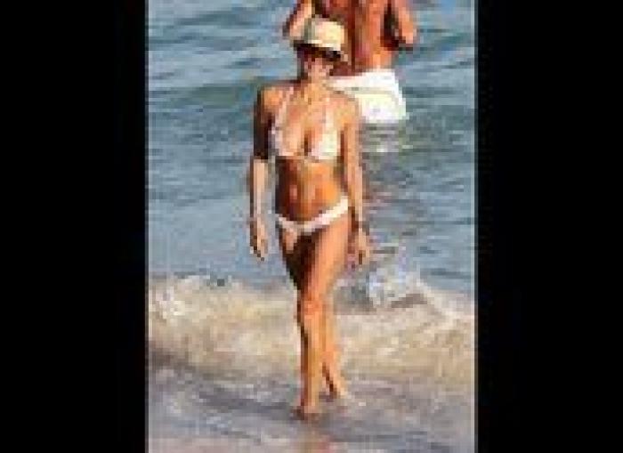 La inapelable respuesta de María Patiño a un usuario que criticó su pecho por una foto en bikini