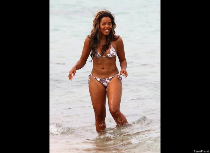 La inapelable respuesta de María Patiño a un usuario que criticó su pecho por una foto en bikini