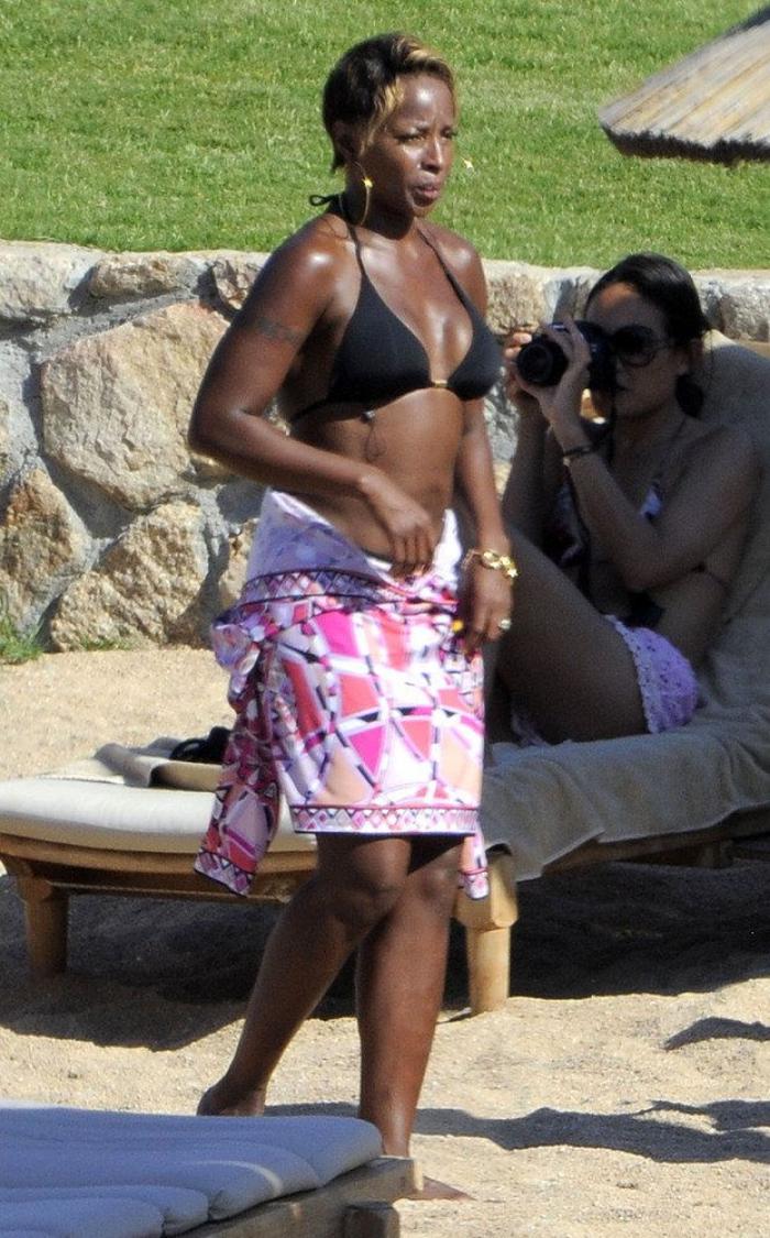 La inapelable respuesta de María Patiño a un usuario que criticó su pecho por una foto en bikini