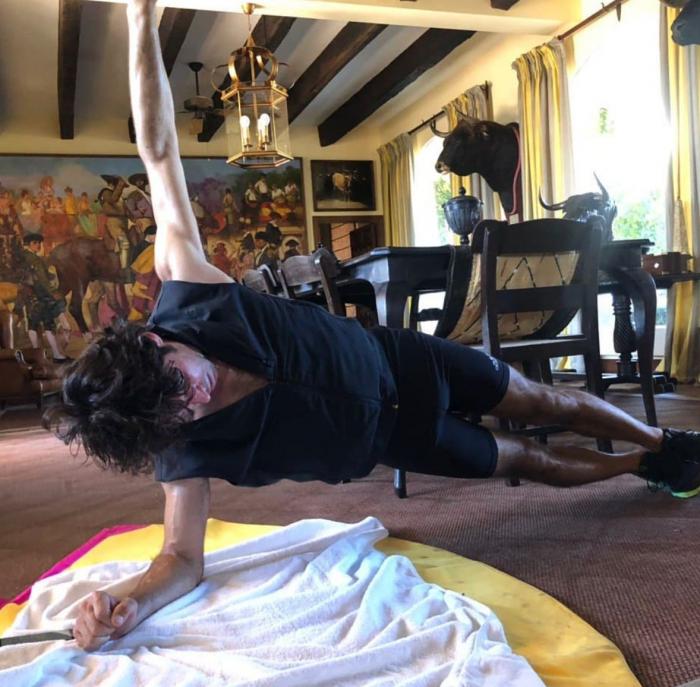 María Patiño enamora al compartir en Instagram una imagen suya de pequeña