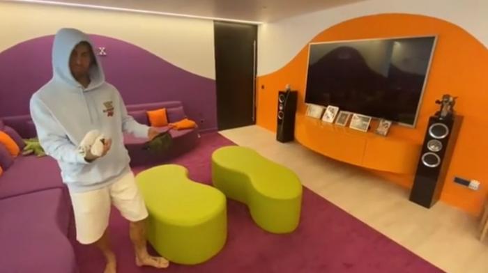 María Patiño enamora al compartir en Instagram una imagen suya de pequeña