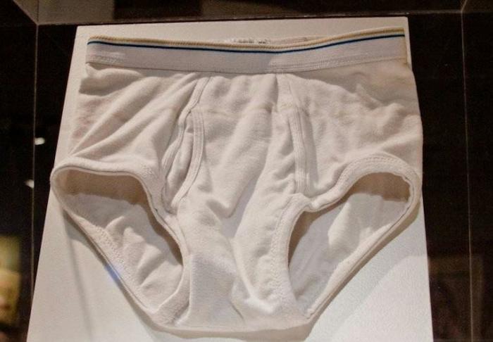 Con el final de Breaking Bad, la AMC vende hasta los calzoncillos de Walter White (FOTOS)