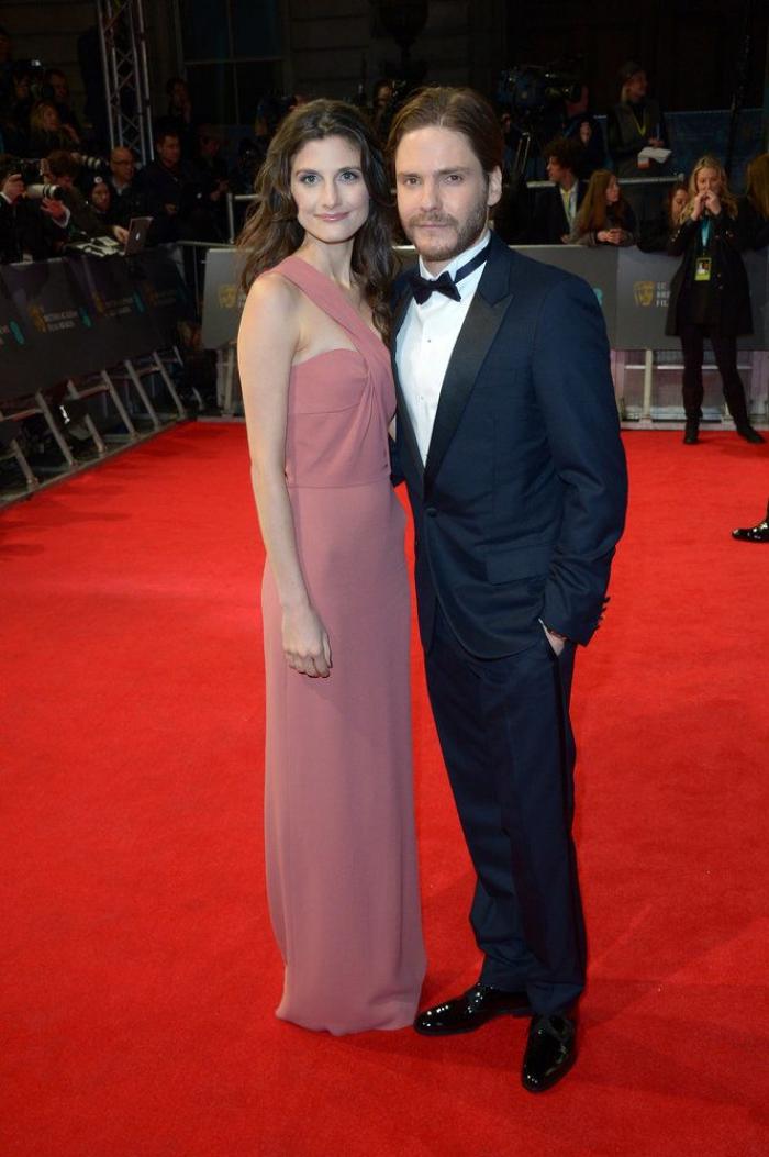 Angelina Jolie y Brad Pitt en los Bafta: pareja de smoking (FOTOS)