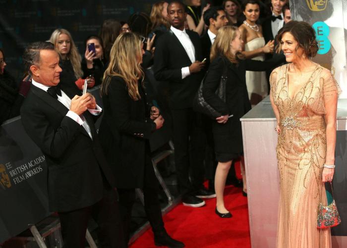 Angelina Jolie y Brad Pitt en los Bafta: pareja de smoking (FOTOS)