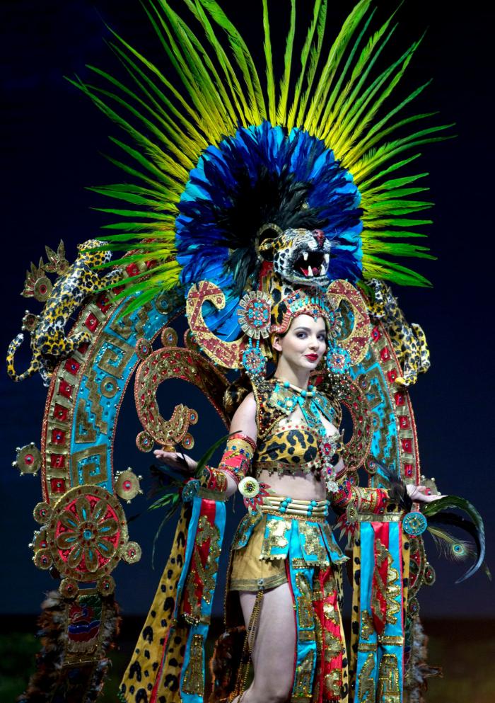 La comentada respuesta de Marta López, novia de Kiko Matamoros, cuando le preguntan qué enfermedad eliminaría del mundo