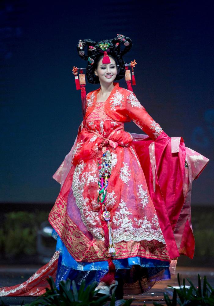 La comentada respuesta de Marta López, novia de Kiko Matamoros, cuando le preguntan qué enfermedad eliminaría del mundo