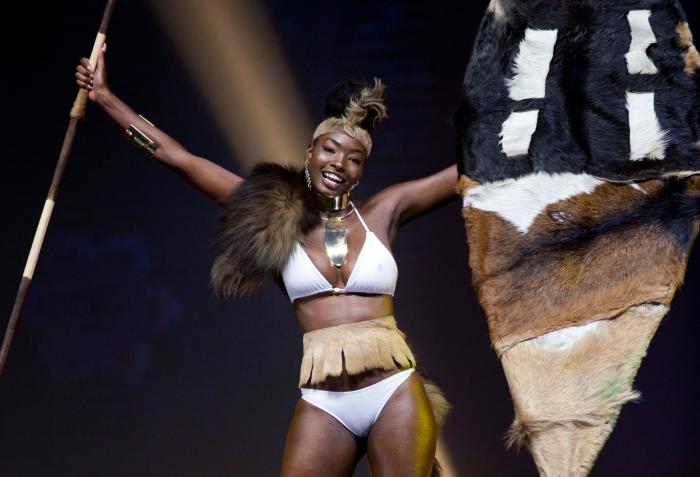 La comentada respuesta de Marta López, novia de Kiko Matamoros, cuando le preguntan qué enfermedad eliminaría del mundo