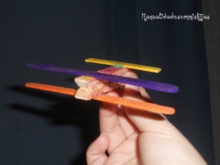 Cómo convertir un calcetín en un conejo de juguete