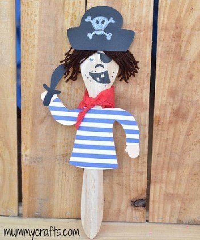 Cómo convertir un calcetín en un conejo de juguete