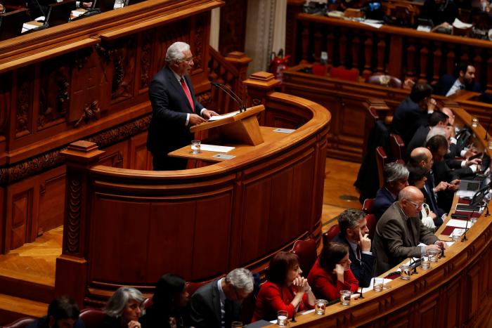 Adiós a la "geringonça" en Portugal: los socialistas gobernarán en solitario