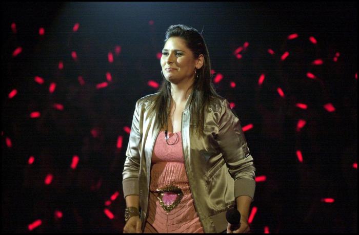 "¿Estamos en directo?": la confusión de Rosa López en pleno 'Mediafest Night Fever'