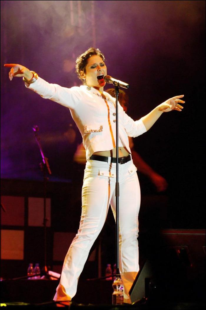 "¿Estamos en directo?": la confusión de Rosa López en pleno 'Mediafest Night Fever'