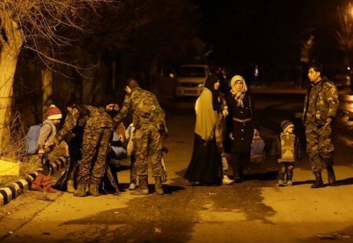 La ayuda llega a la sitiada y moribunda ciudad siria de Madaya: "Hay gente, pero no hay vida"
