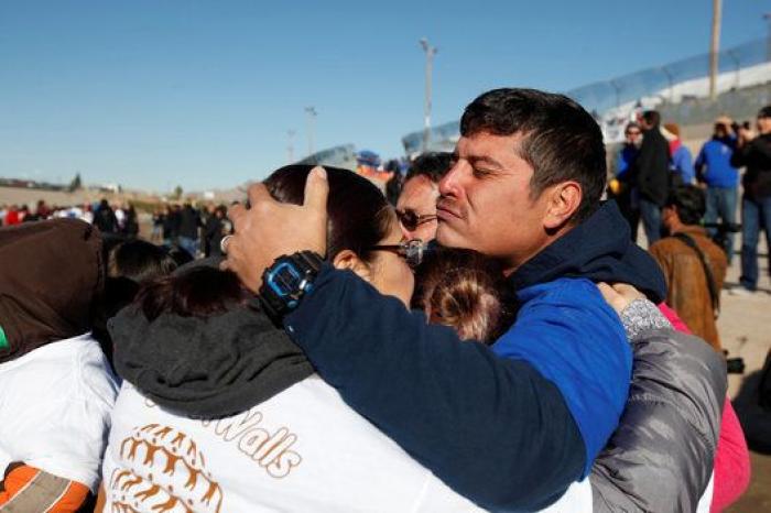 La madre del niño que deambulaba solo por la frontera de EEUU está secuestrada por las mafias