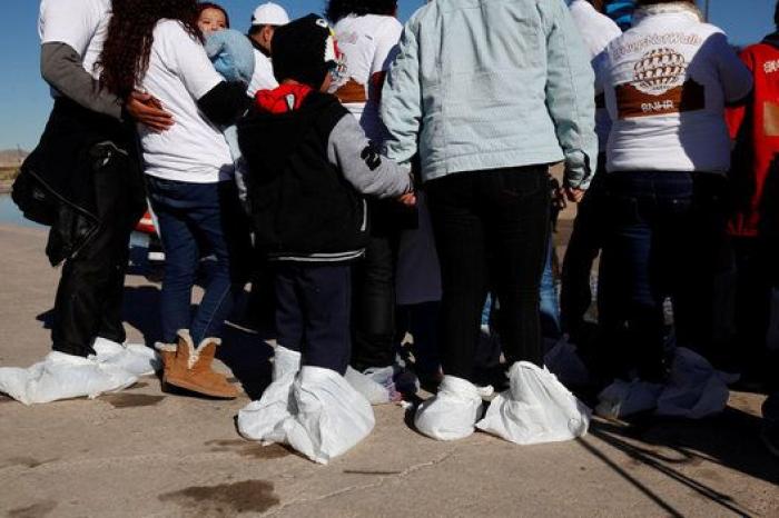 La madre del niño que deambulaba solo por la frontera de EEUU está secuestrada por las mafias