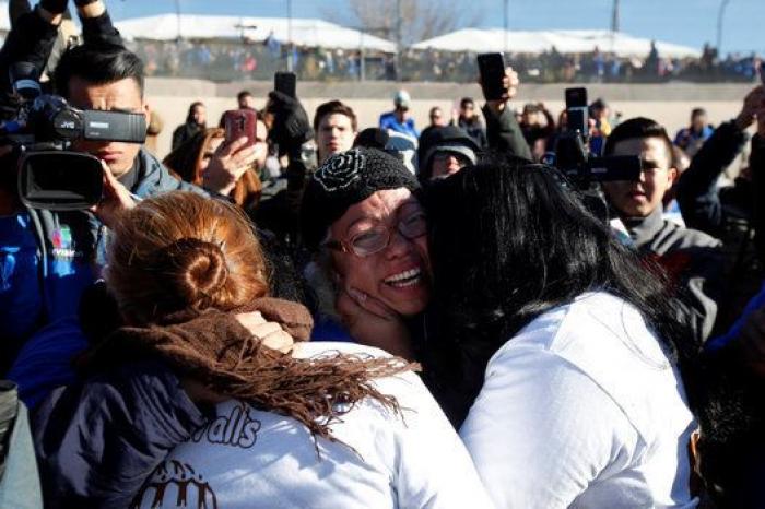 La madre del niño que deambulaba solo por la frontera de EEUU está secuestrada por las mafias