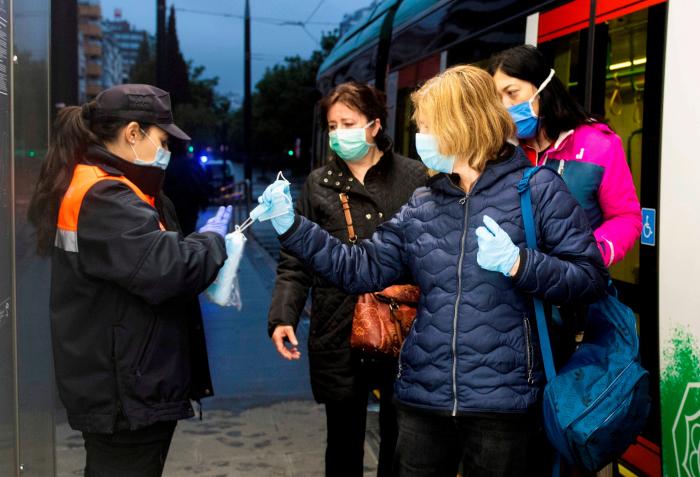 El Gobierno establece un sistema de franjas horarias para las salidas a partir del sábado