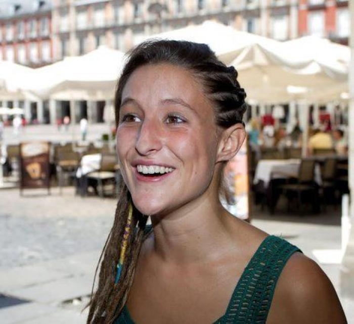 Guía completa para hacer, cuidar y limpiar (sí, limpiar) rastas