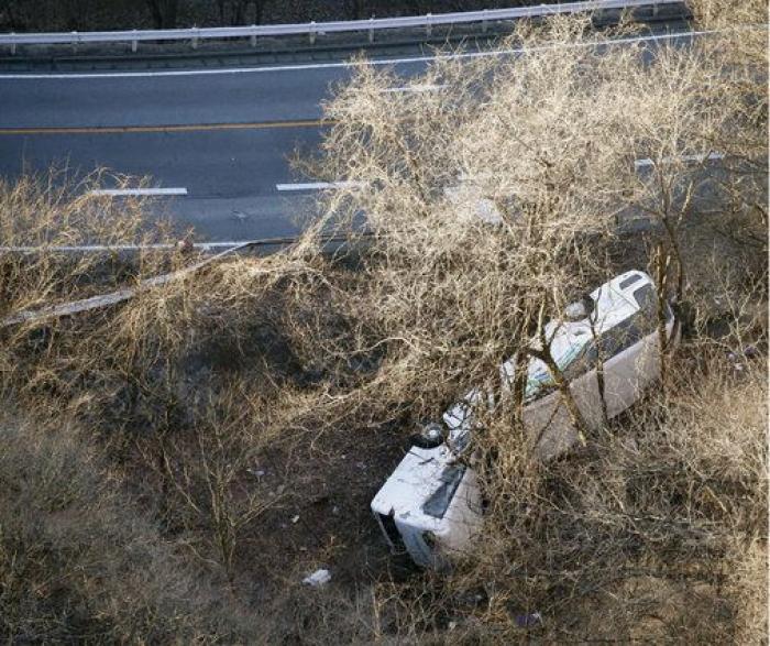 Un accidente de autobús en Japón deja 14 muertos y 27 heridos