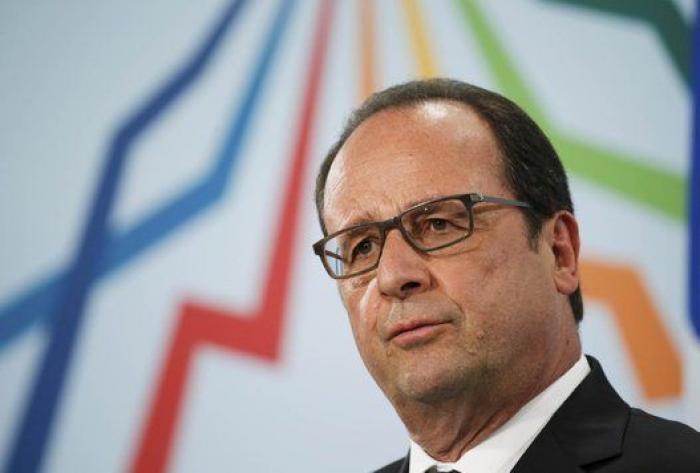 Miles de personas se manifiestan entre Hendaya e Irún contra la cumbre del G7