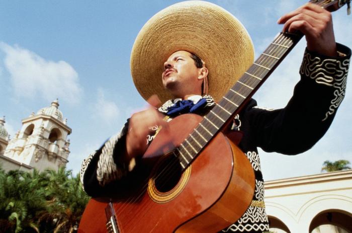 El Gobierno de EEUU niega la renovación del pasaporte a hispanos estadounidenses en la frontera