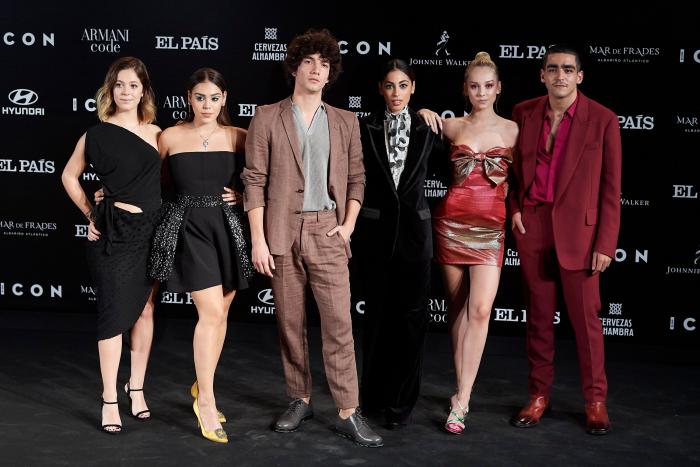 Quién es Alejandro Speitzer, actor mexicano y novio de Ester Expósito