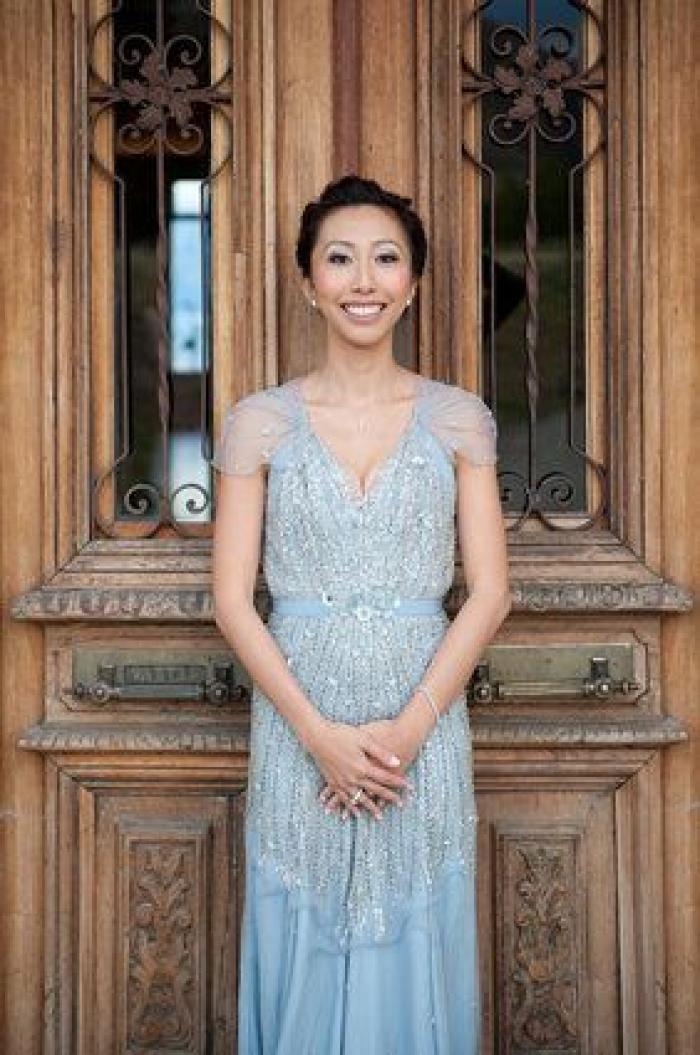 25 novias deslumbrantes que huyeron del blanco al elegir su vestido (FOTOS)