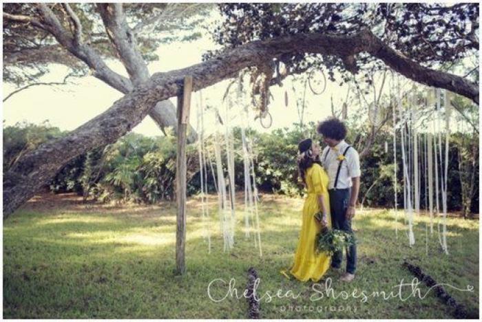 25 novias deslumbrantes que huyeron del blanco al elegir su vestido (FOTOS)