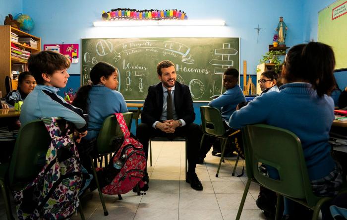 El duro artículo de 'The Guardian' sobre algunos políticos españoles: "Usan el virus como garrote"