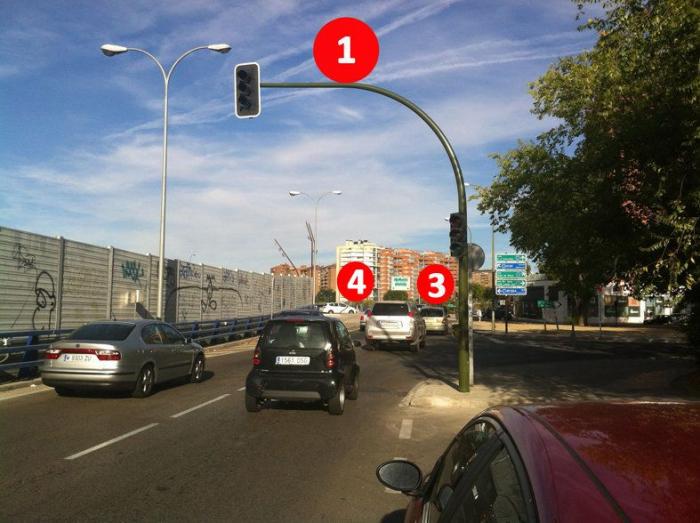 25 personas para inaugurar una rotonda: la foto de la Guardia Civil que revoluciona Twitter